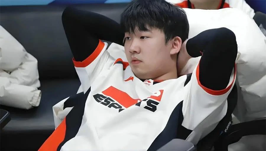 Tuyển thủ vô tình trở thành "nạn nhân" đáng thương nhất drama nghi vấn tiêu cực ở LPL Tuyển thủ vô tình trở thành "nạn nhân" đáng thương nhất drama nghi vấn tiêu cực ở LPL