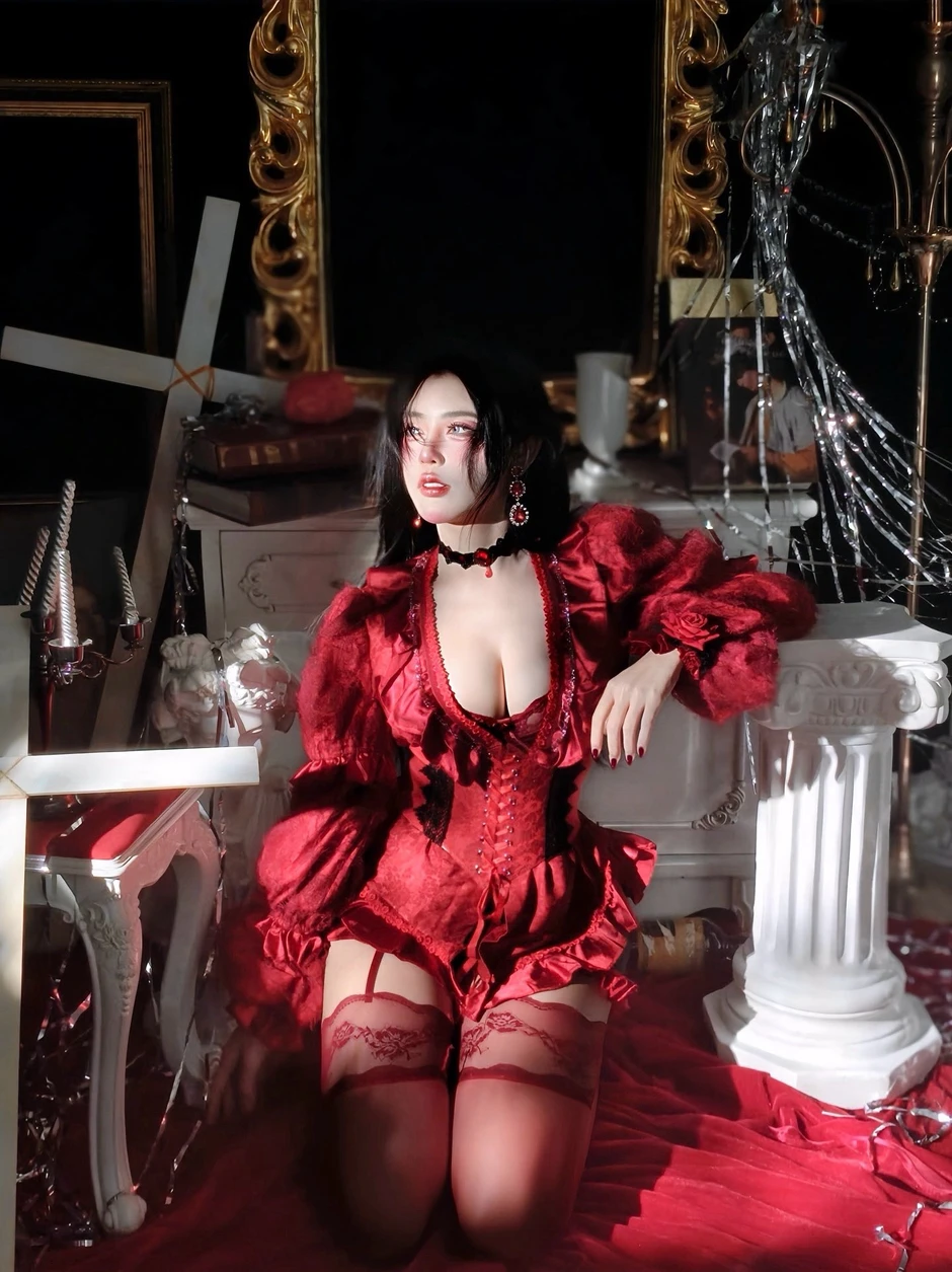 UNa To Uyen tỏa sáng trong bộ ảnh mới với trang phục ấn tượng