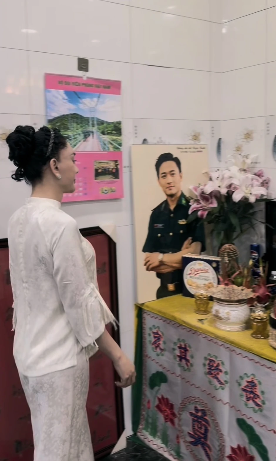 Vì sao Lâm Khánh Chi và vợ cố nghệ sĩ Quý Bình căng thẳng?