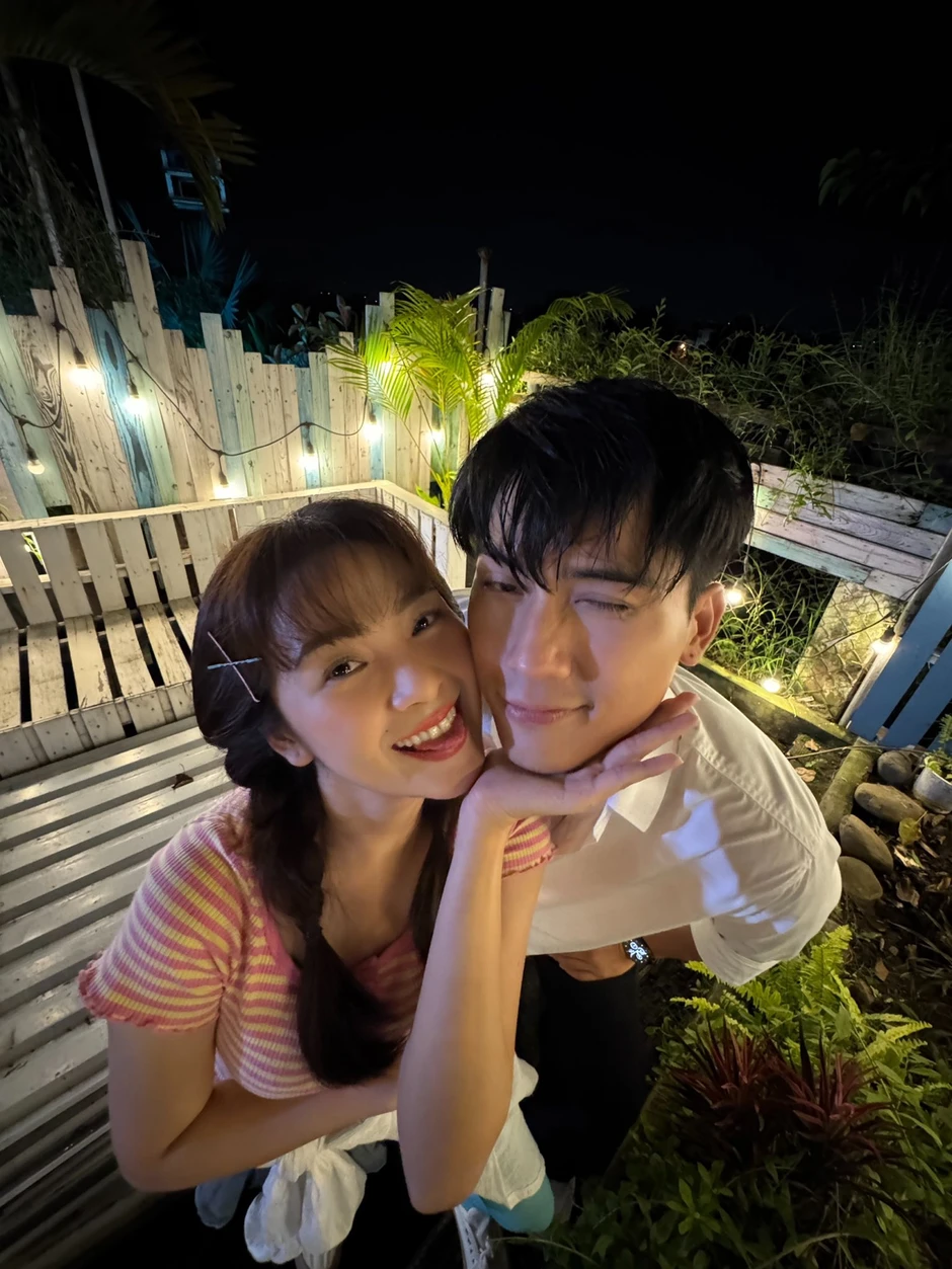 Võ Điền Gia Huy và Lê Tam Triều Dâng lộ clip tình tứ