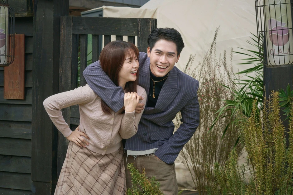 Võ Điền Gia Huy và Tam Triều Dâng phim giả tình thật