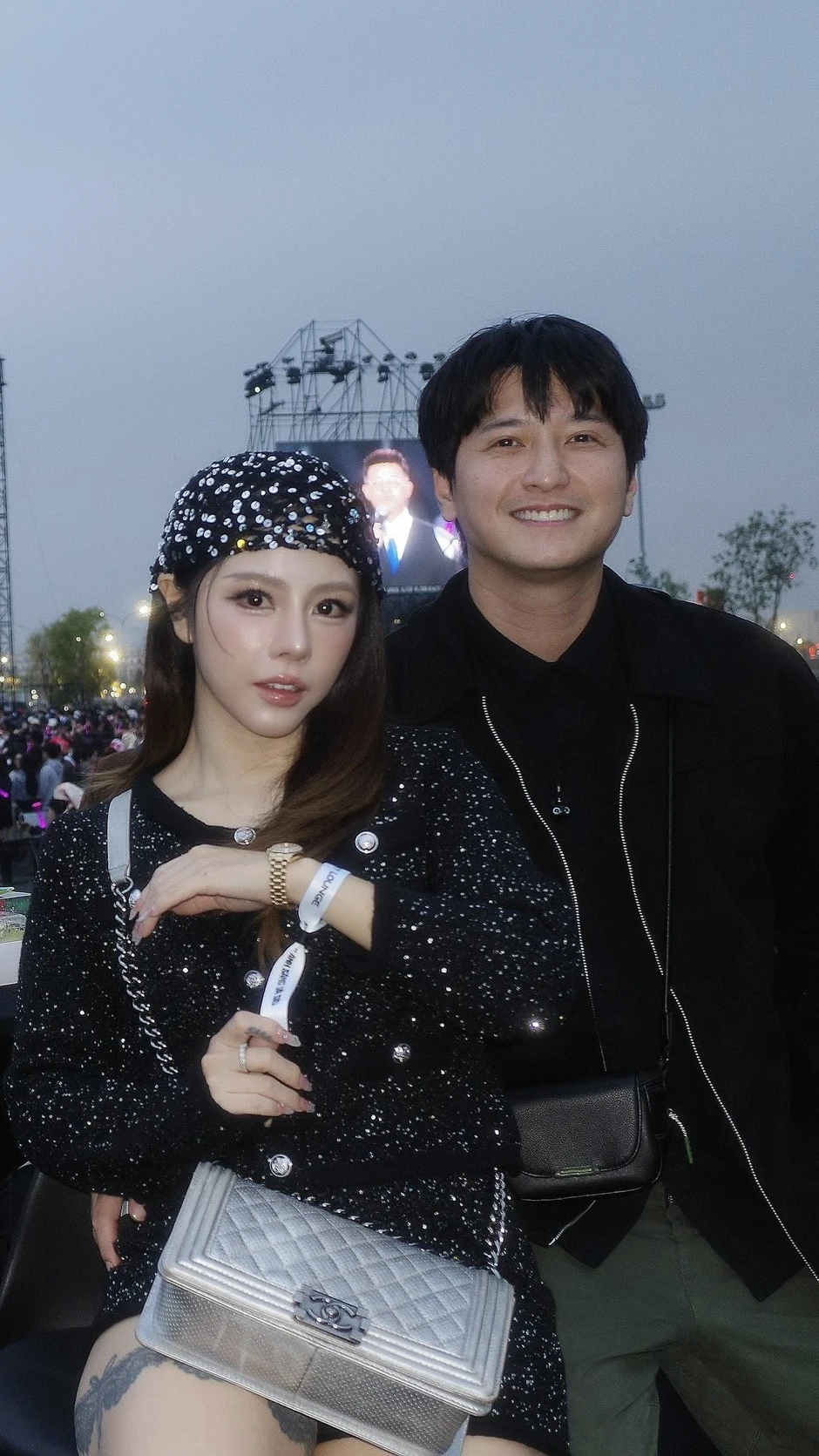 Vợ Huỳnh Anh chịu công kích ngoại hình kéo dài 6 năm