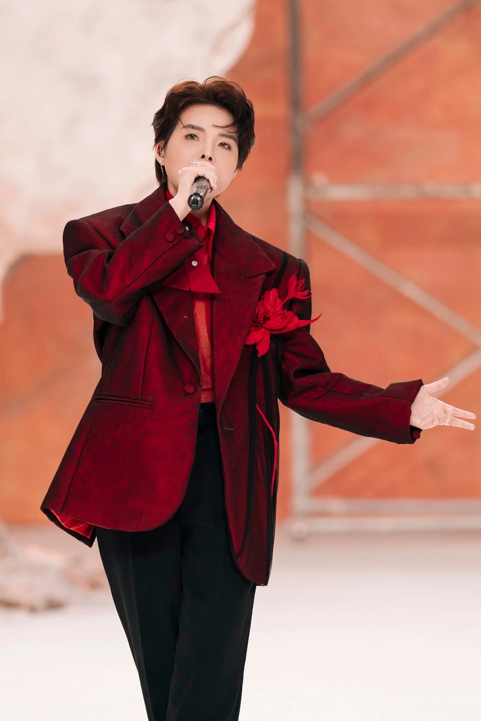 Tin nóng: Vũ Cát Tường nhập viện khẩn cấp, hủy tham gia sự kiện Anh Trai Say Hi