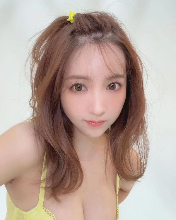 Yua Mikami đáp trả mạnh mẽ trước bình luận chỉ trích về quá khứ