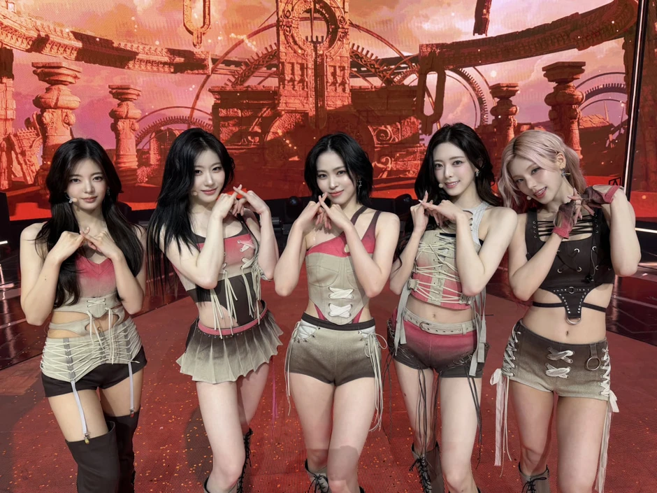 YUNA (ITZY) vừa lọt top đề cử đẹp nhất thế giới