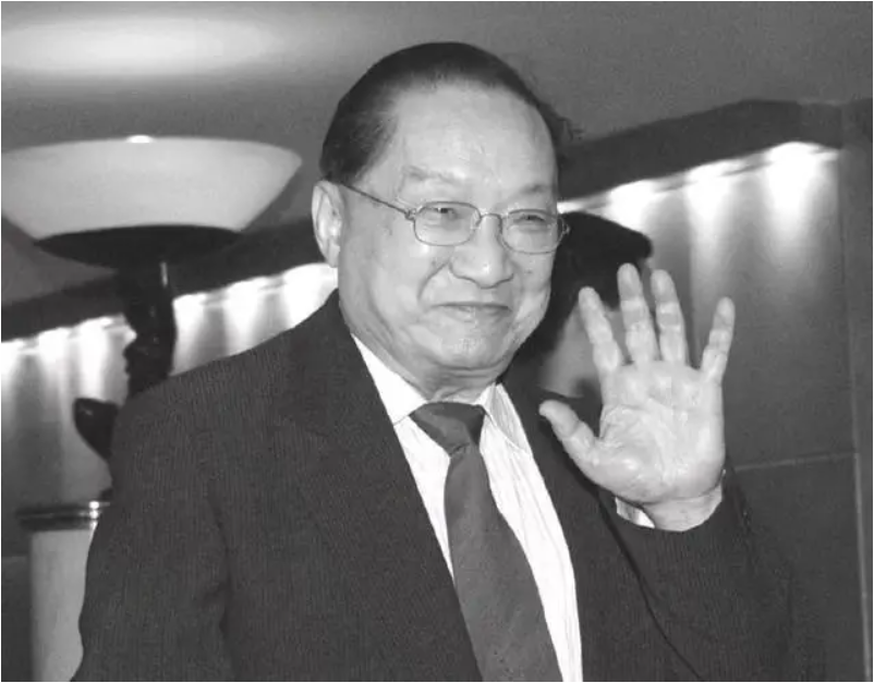 Cao thủ của Kim Dung: Người có đồ đệ gây chấn động võ lâm nhưng bị tác giả