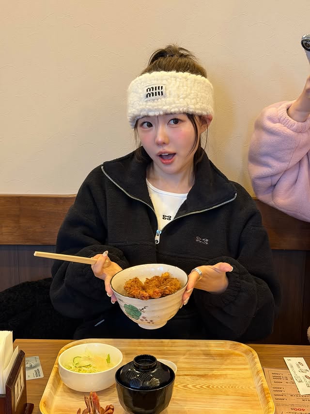 Hot girl huyền thoại trổ tài kinh doanh, thu gần 3 tỷ chỉ trong 10 phút!- Ảnh 6.