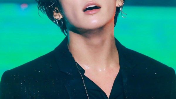 Cơn ác mộng ở Kpop kpop 1 1766795331 589 width1200height1800