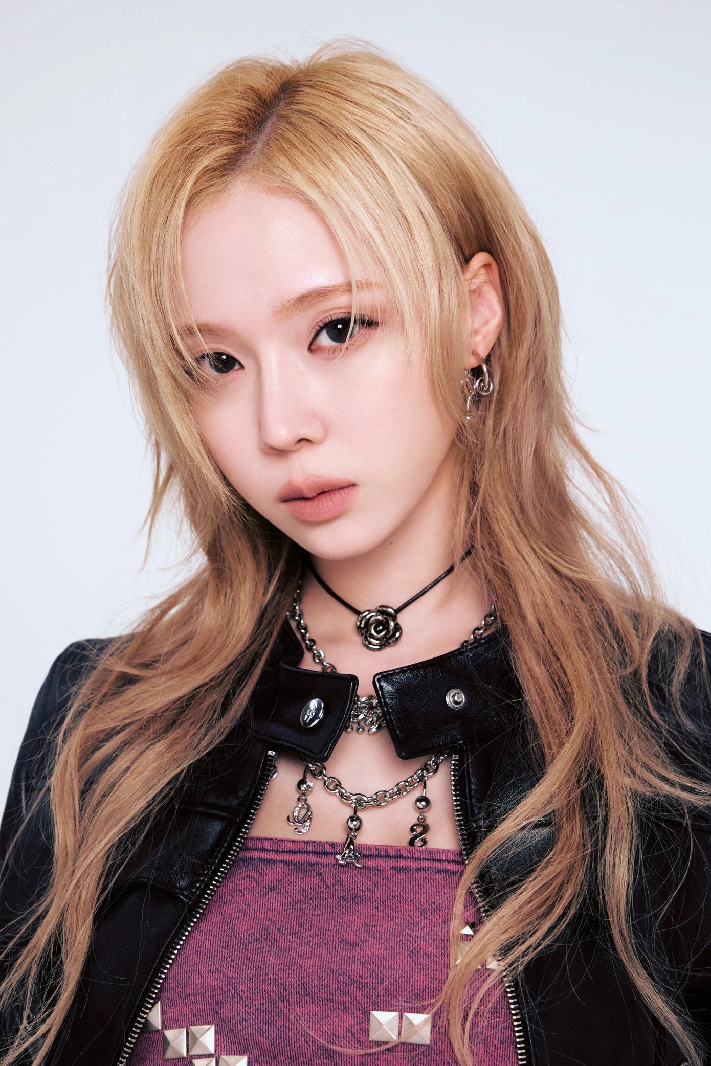 Jungkook và Winter rơi vào khủng hoảng sau khi rộ tin đồn hẹn hò.