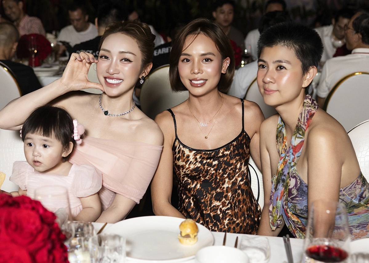 "Nữ hoàng phòng vé" một thời: Từ bán xôi vỉa hè đến chủ chuỗi nhà hàng sang trọng, U50 đột ngột thay đổi kt7 1769348944456 17693489447871004241633