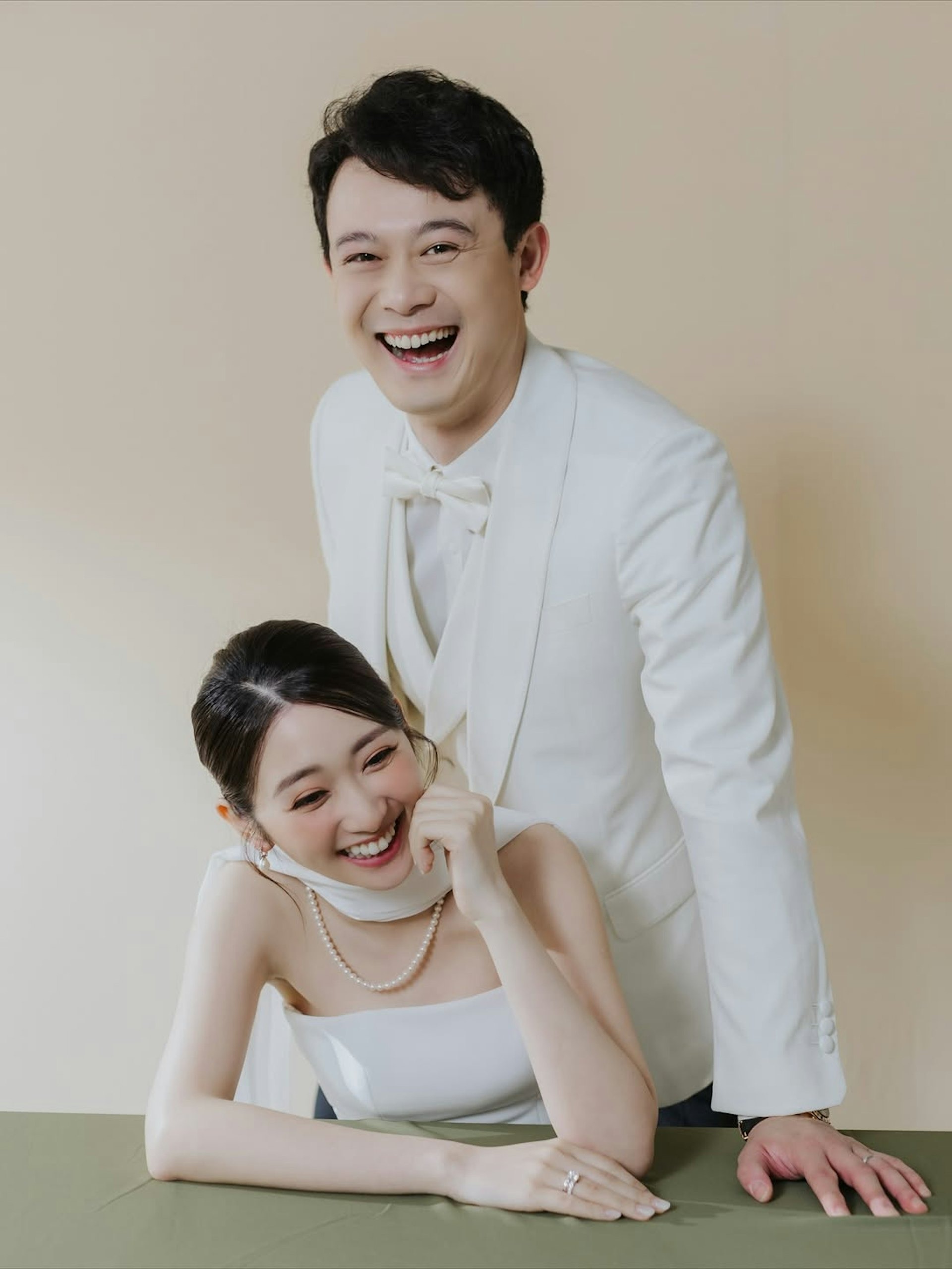 Mỹ nhân khiến tình cũ cạo đầu đi tu đã sinh con gái đầu lòng, làm đám cưới với CEO 3 tập đoàn tối qua- Ảnh 8.