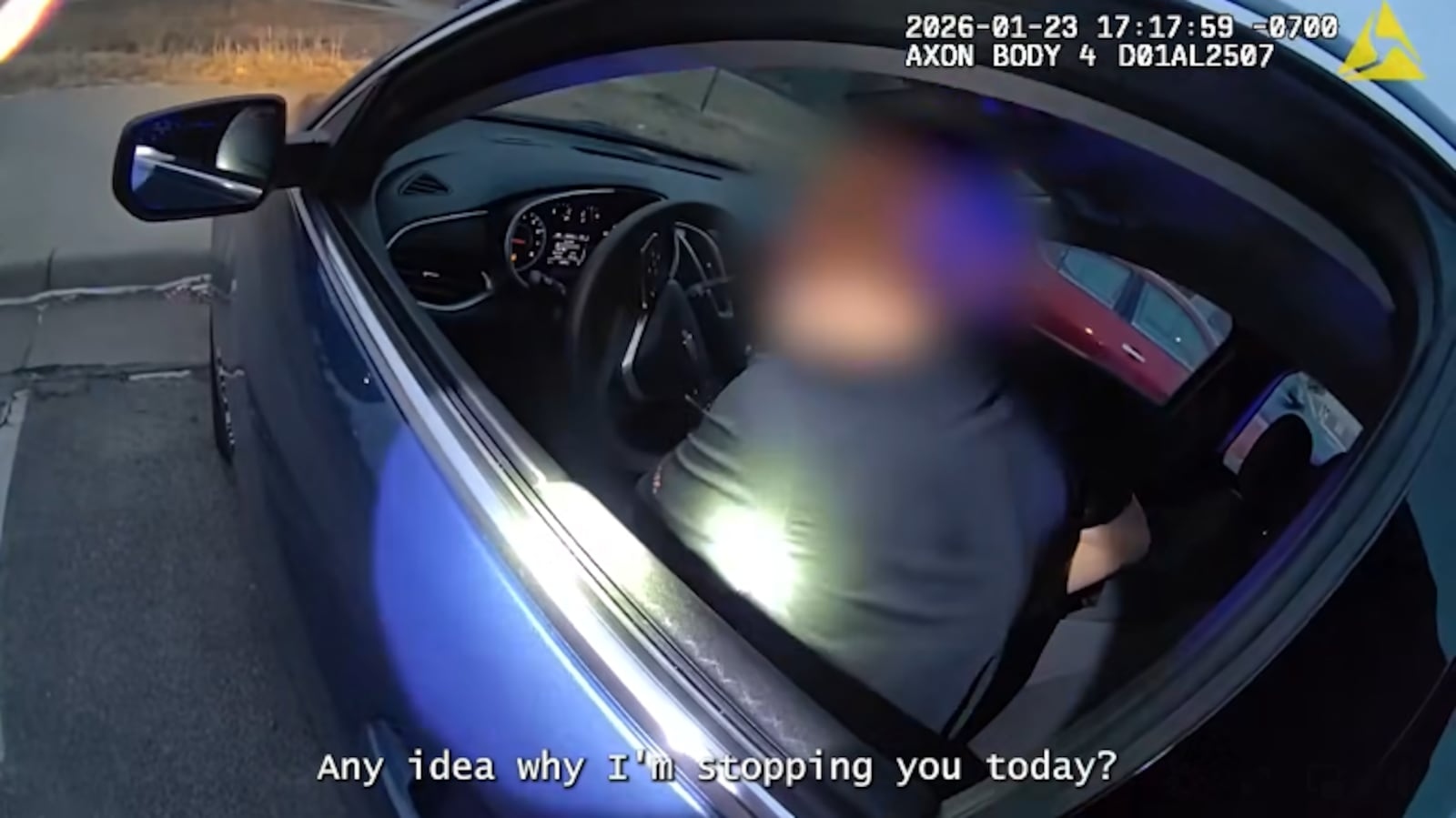 Kiểm tra tài xế say rượu, cảnh sát phát hiện điều bất ngờ trong cốp xe- Ảnh 1. img