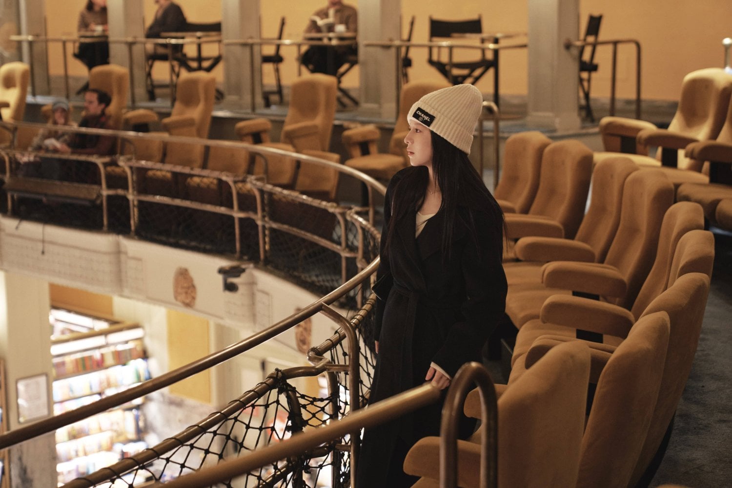 Tiếng Yêu Này, Anh Dịch Được Không?: Đẹp mắt nhưng vô hồn như chính Go Youn Jung- Ảnh 5.