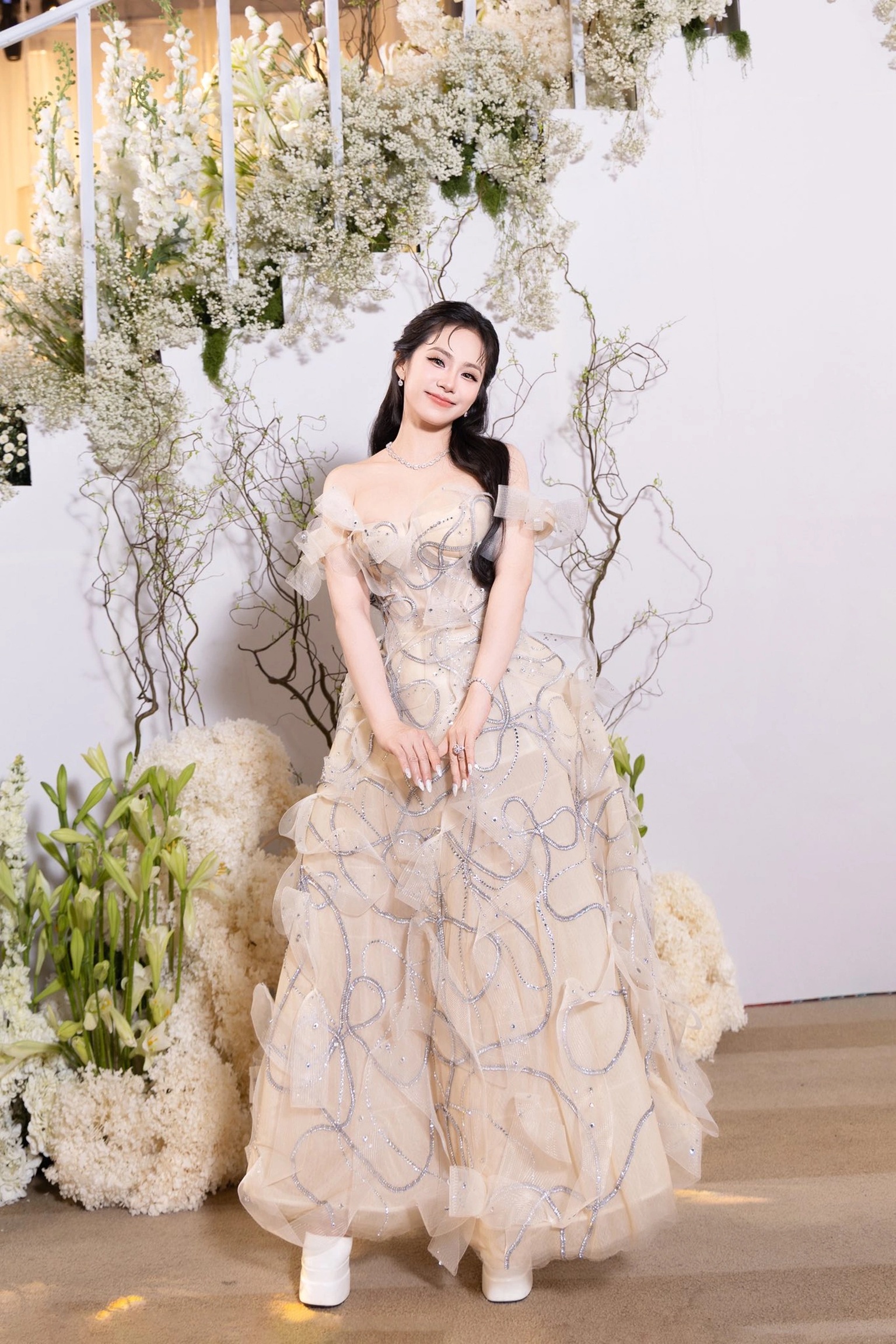 Nữ ca sĩ vừa nhận bằng đại học ở tuổi 41: Bỏ bạn trai nhạc sĩ, một mình ra nước ngoài sinh con- Ảnh 3.