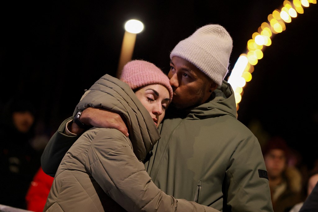 Thảm kịch đêm giao thừa khiến 155 người thương vong tại Thuỵ Sĩ: Ám ảnh khoảnh khắc quán bar phát nổ- Ảnh 6. Thảm kịch đêm giao thừa khiến 155 người thương vong tại Thuỵ Sĩ: Ám ảnh khoảnh khắc quán bar phát nổ- Ảnh 6.