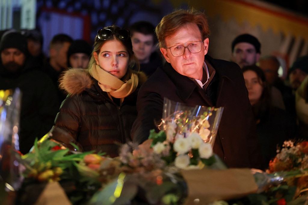 Thảm kịch đêm giao thừa khiến 155 người thương vong tại Thuỵ Sĩ: Ám ảnh khoảnh khắc quán bar phát nổ- Ảnh 5. Thảm kịch đêm giao thừa khiến 155 người thương vong tại Thuỵ Sĩ: Ám ảnh khoảnh khắc quán bar phát nổ- Ảnh 5.