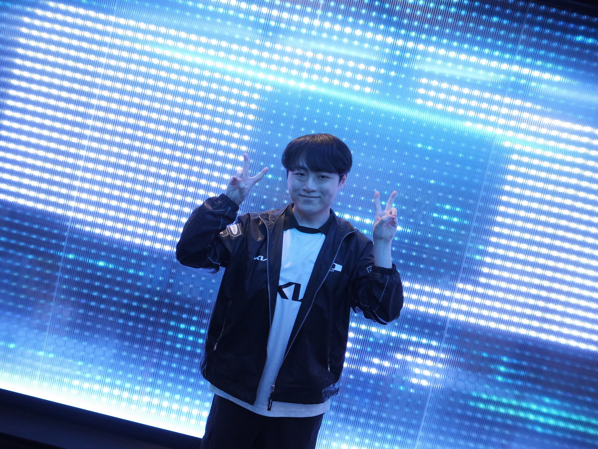 Cơ chế coach-voice bất ngờ được sử dụng với lý do