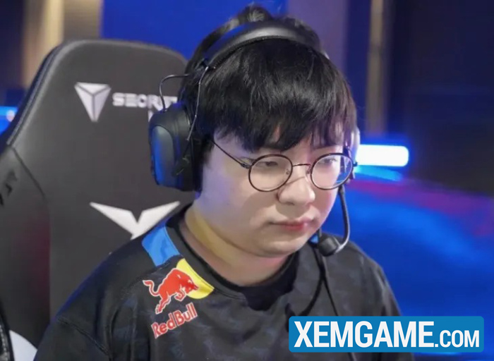 LMHT: BeryL cho rằng chỉ có 1 tuyển thủ LPL duy nhất đánh ra chất tướng Azir lck lpl 1