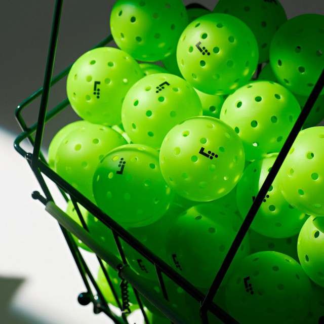 Ông lớn nào đứng sau LT Pro 48, dòng bóng Ông lớn nào đứng sau LT Pro 48, dòng bóng