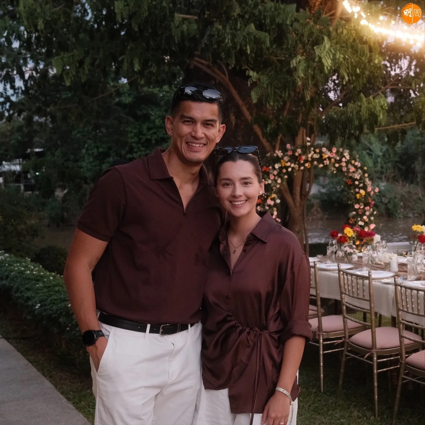 Bắt gặp Hoa hậu D. đẹp nhất showbiz hôn mãnh liệt trai đẹp ngành quảng cáo, thấy mà đỏ hết cả mặt- Ảnh 5.