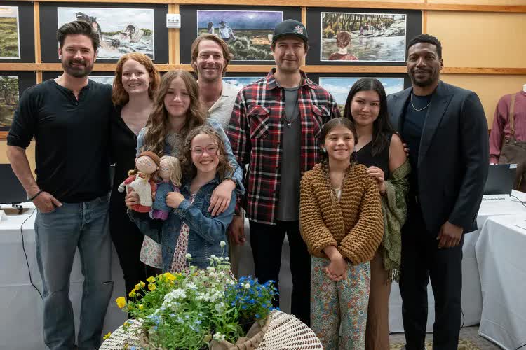 Sau hơn 40 năm, Ngôi Nhà Nhỏ Trên Thảo Nguyên lại gây sốt- Ảnh 2.