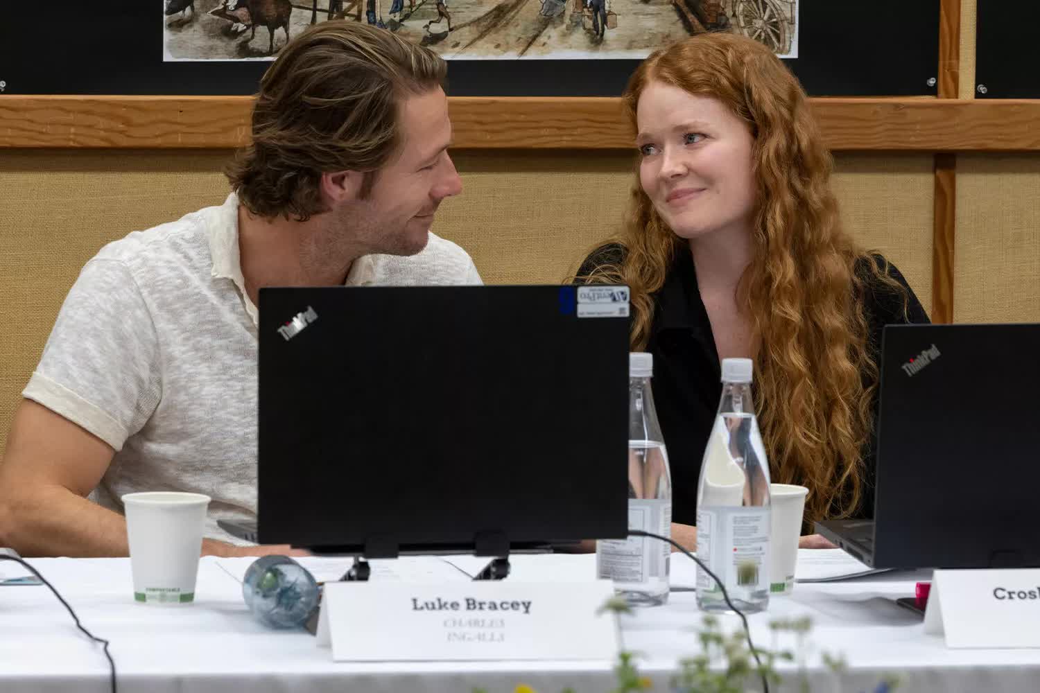 Sau hơn 40 năm, Ngôi Nhà Nhỏ Trên Thảo Nguyên lại gây sốt- Ảnh 3.