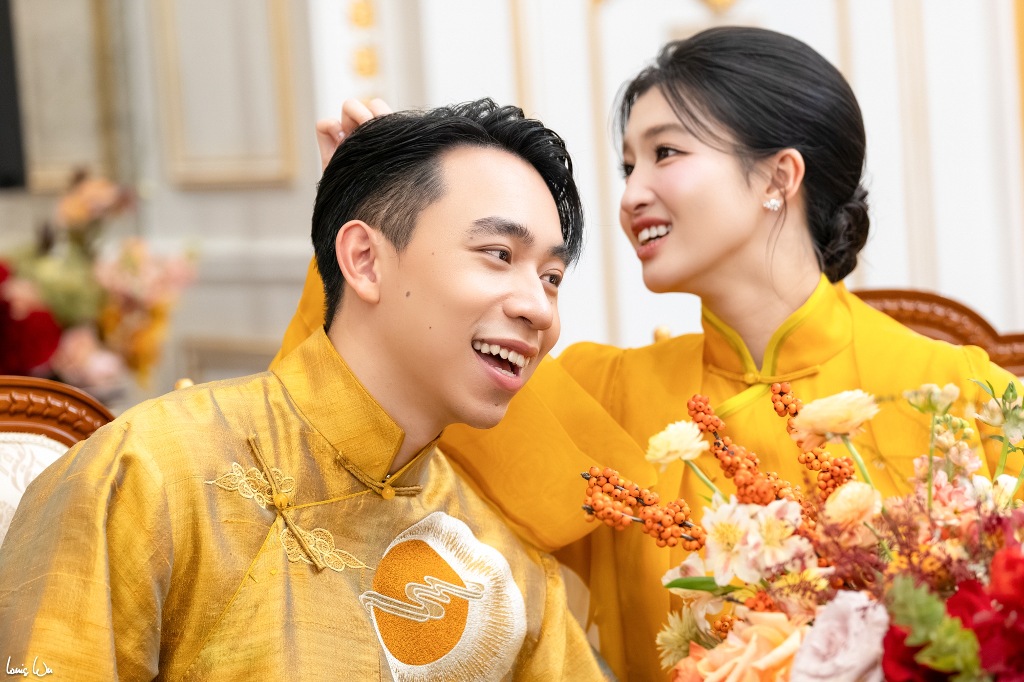 Hé lộ bên trong lễ hằng thuận của Phương Nhi và Minh Hoàng: Rước dâu bằng xe VF9 mui trần, cặp đôi tình tứ không rời- Ảnh 3.