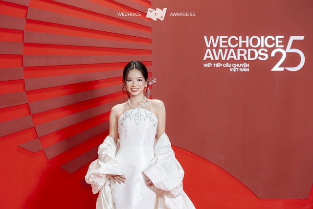 Toàn cảnh siêu thảm đỏ WeChoice Awards: Anh Tú - Diệu Nhi tình tứ, Trường Giang, Hoà Minzy dàn sao cực khủng quy tụ!- Ảnh 24.