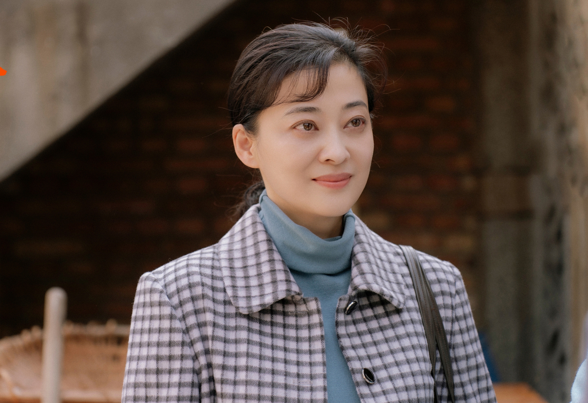 Ra mà xem phim Trung Quốc mới chiếu 10 phút đã chiếm top 1 rating cả nước, nữ chính là định nghĩa của hoàn hảo- Ảnh 2. Ra mà xem phim Trung Quốc mới chiếu 10 phút đã chiếm top 1 rating cả nước, nữ chính là định nghĩa của hoàn hảo- Ảnh 2.