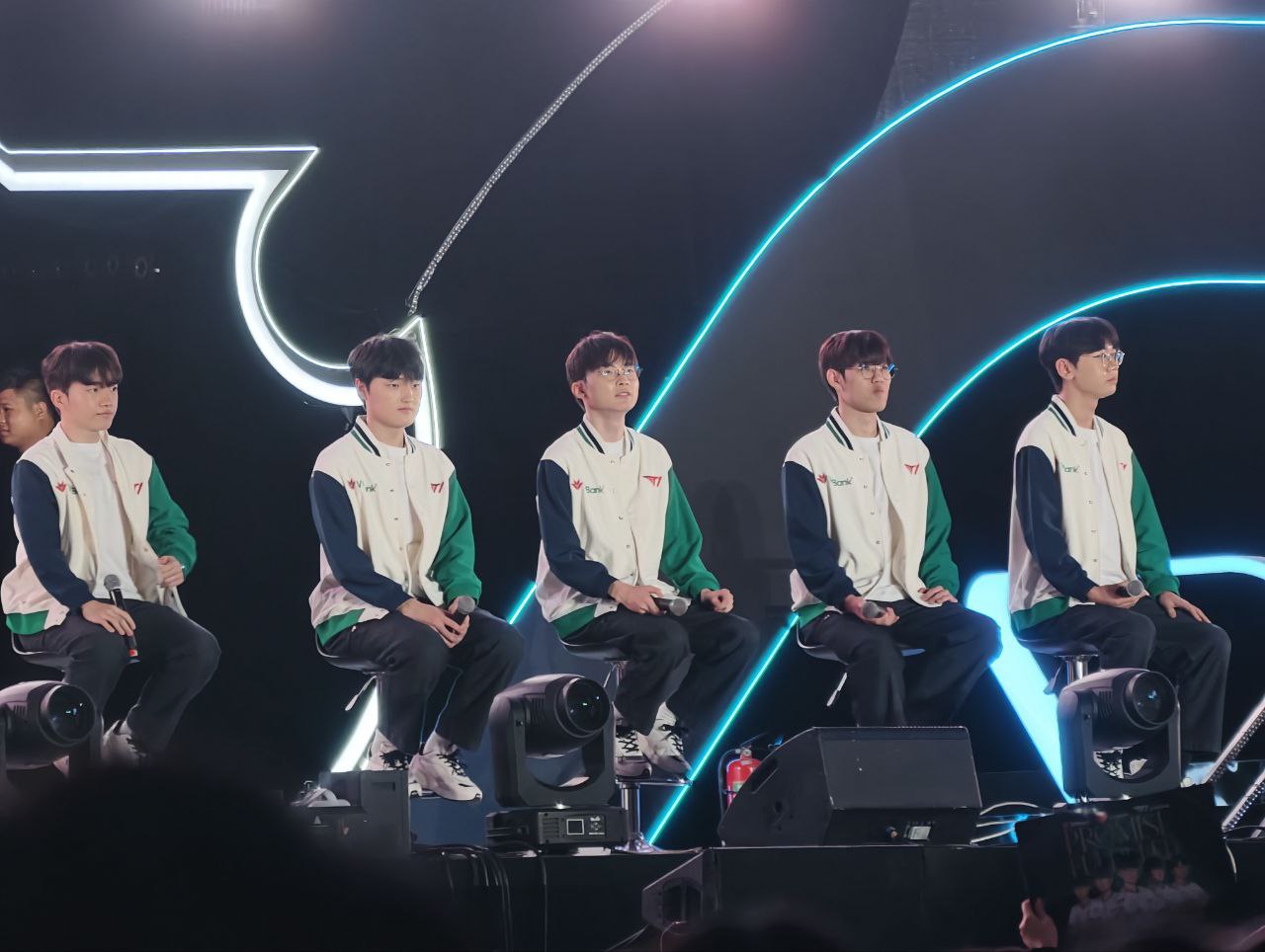 Nữ MC Mai Dora lên tiếng về fanmeeting T1, khán giả cũng đồng cảm- Ảnh 1.