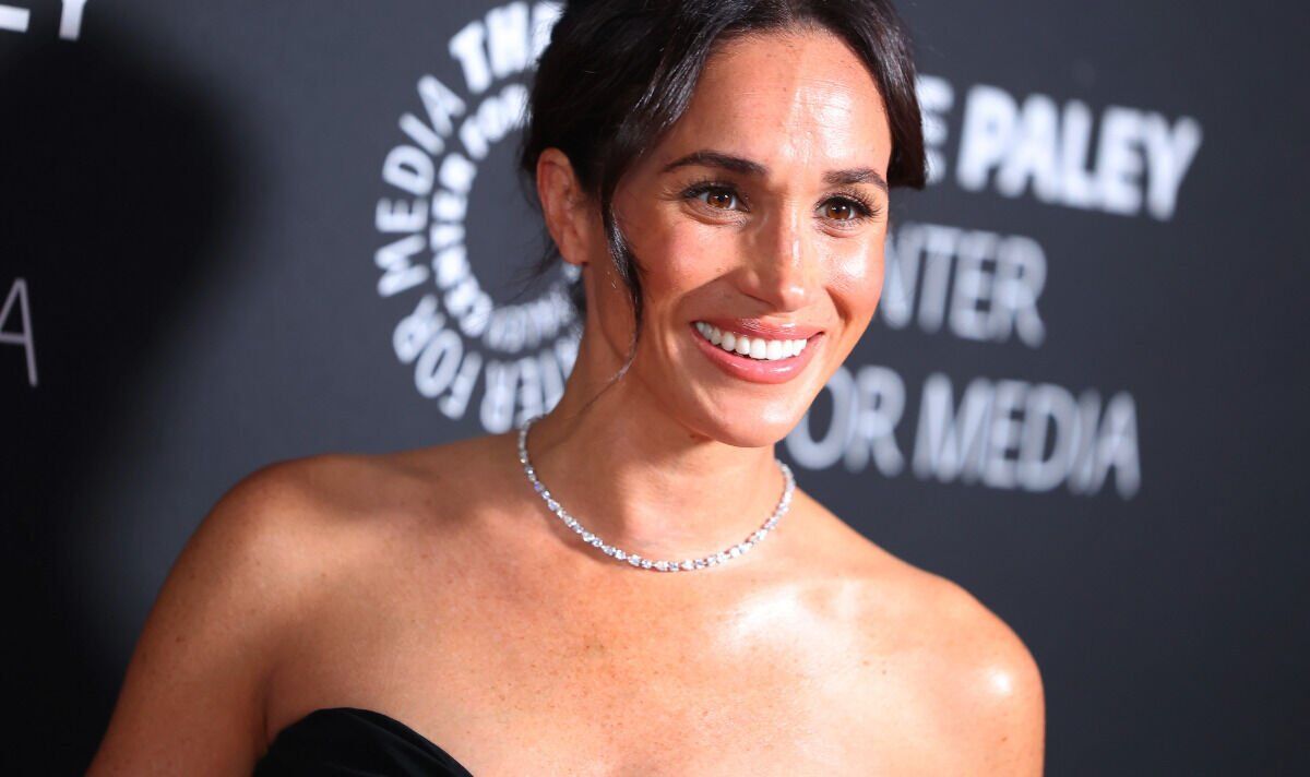 Sau 3 năm vắng bóng, lý do thực sự khiến Meghan Markle gật đầu về quê chồng hóa ra không phải vì làm hòa- Ảnh 2.