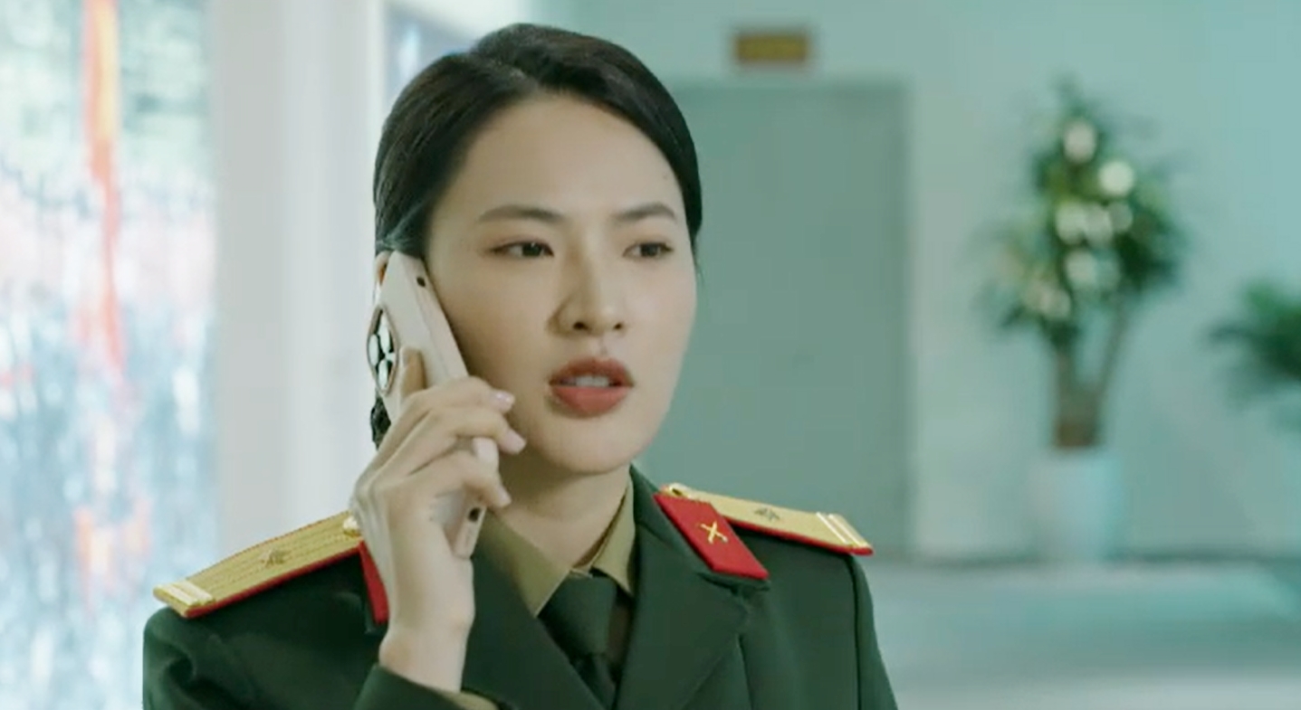 Cả MXH đang bị 1 mỹ nhân tra tấn thính giác: Cứ cất giọng là netizen đòi tắt TV, đích thị em gái