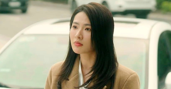 Cả MXH đang bị 1 mỹ nhân Việt tra tấn thính giác: Cứ cất giọng là netizen đòi tắt TV, đích thị em gái "chị Google" minh trang6 1772010188117407529636 10 481 438 1298 crop 1772010195679679513568jpg