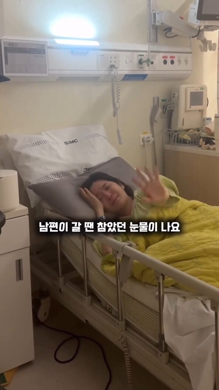 Phép màu đã đến với nữ ca sĩ mắc ung thư cổ tử cung, mang thai 8 tháng phải đi cấp cứu- Ảnh 4. Phép màu đã đến với nữ ca sĩ mắc ung thư cổ tử cung, mang thai 8 tháng phải đi cấp cứu- Ảnh 4.