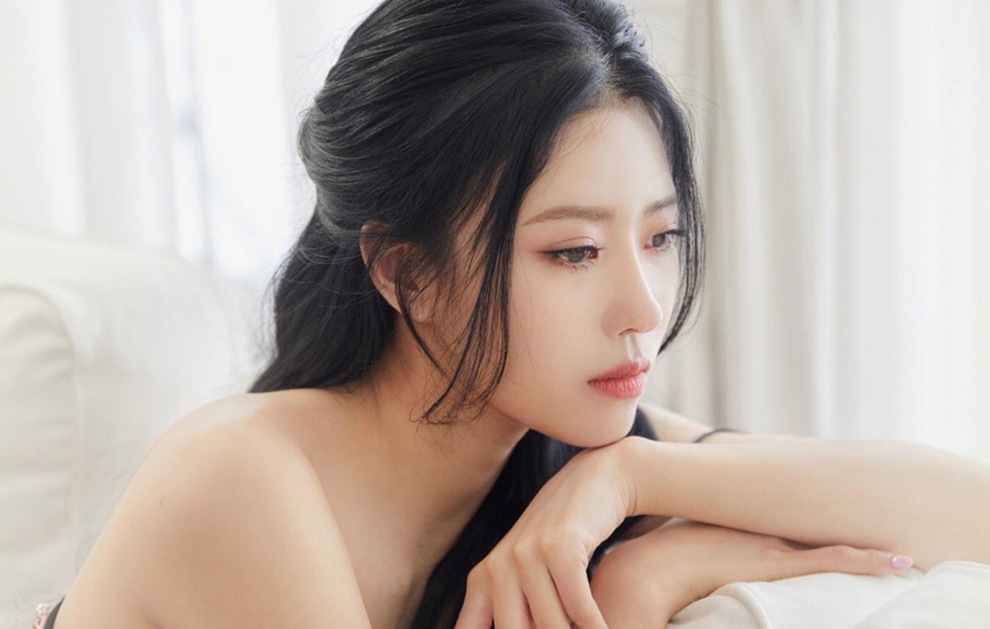 Thương cho ngọc nữ showbiz: Bị bạn trai