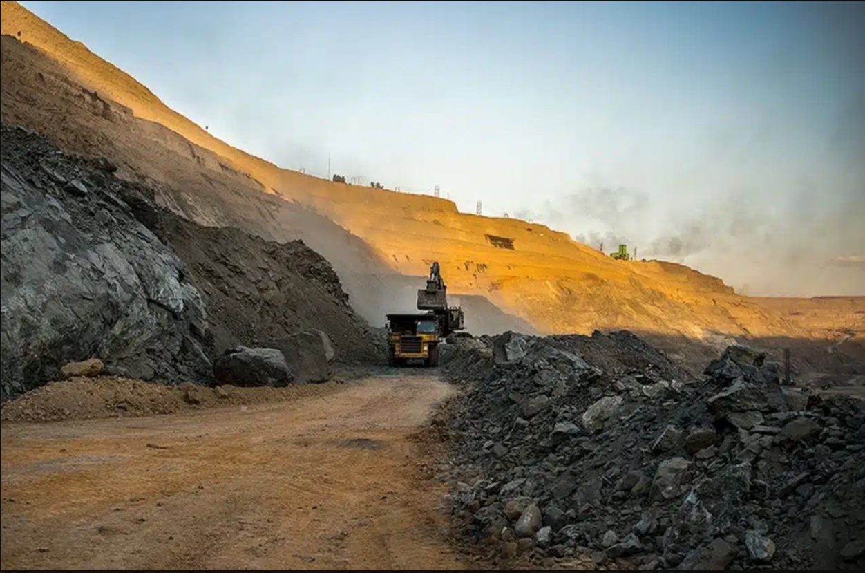 Phát hiện mỏ vàng hơn 61 triệu tấn, chuyên gia kết luận: Có thể làm rung chuyển thị trường toàn cầu- Ảnh 3.