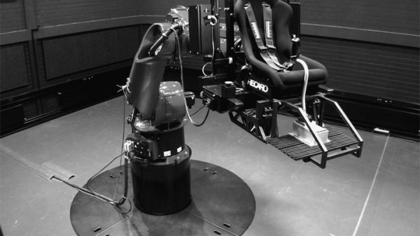 Công nghệ mô phỏng AI mới mở ra cơ hội kinh doanh trong Esports và đào tạo chuyên nghiệp motor racing new aijpg