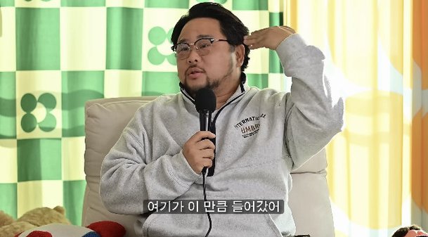 Nam diễn viên bị kẹt đầu trong thang máy, bị mất khứu giác vĩnh viễn- Ảnh 2.