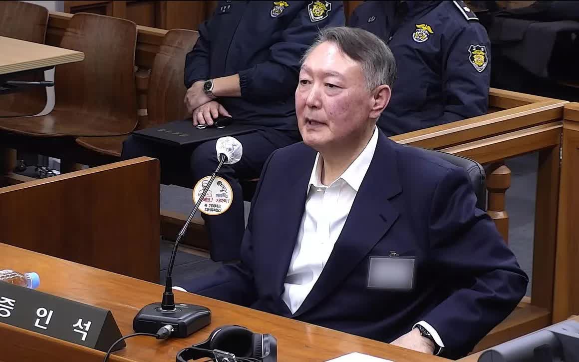 Ông Yoon Suk Yeol hầu tòa vào ngày 19/11/2025 (Ảnh: Yonhap)