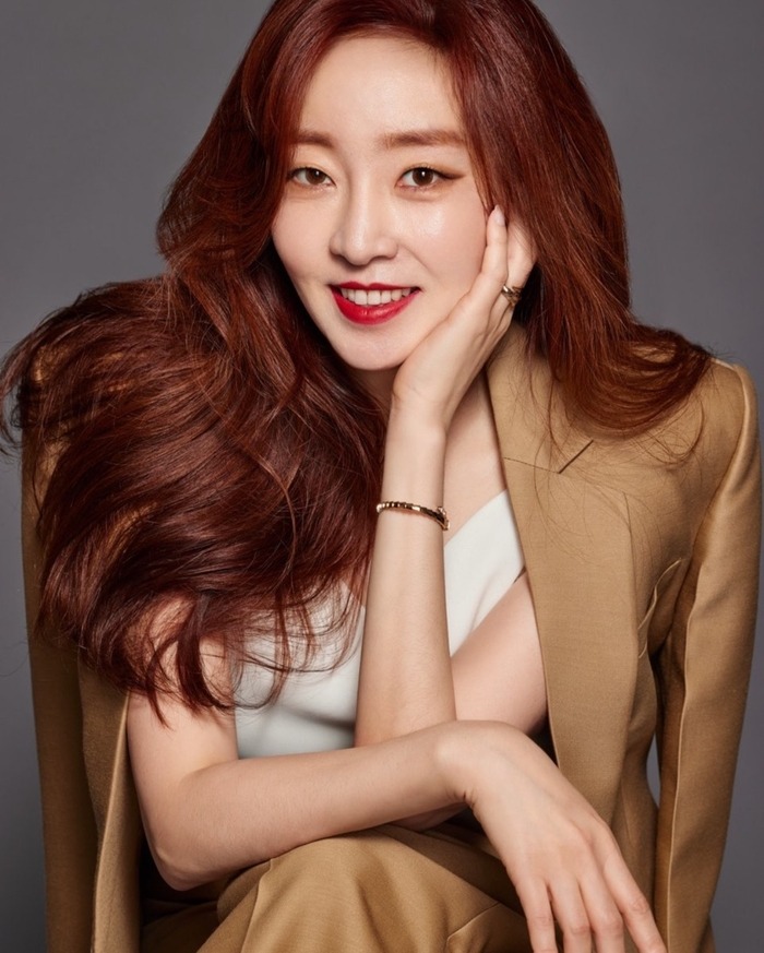 Cơ quan chức năng thông báo kỷ luật nặng sao nữ phát ngôn văng tục, các ông bầu lũ lượt hủy show- Ảnh 1.