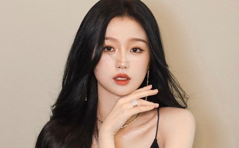 Nghe tên mỹ nhân này ai cũng né vội 1000km: Diễn thì dở phim thì flop, chỉ giỏi cầm tiền làm phiền thiên hạ- Ảnh 6.