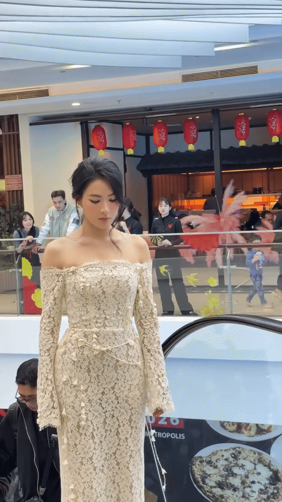 Có 1/10 nhan sắc này đủ chiến thắng cả thiên hạ: Giai nhân Vbiz tuyệt mỹ, đẹp từ mặt tới body- Ảnh 4.