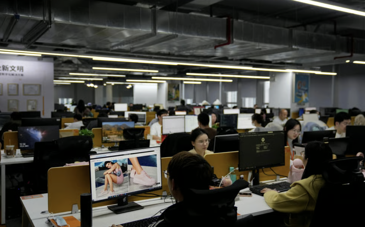 Đi vệ sinh 14 lần, có lần kéo dài 4 tiếng: Kỹ sư Trung Quốc bị sa thải, tòa tuyên “vượt xa nhu cầu thể chất”- Ảnh 2.