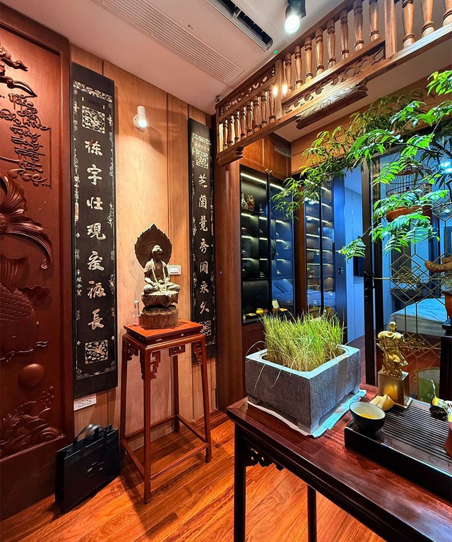 Nhan sắc vợ chân dài sinh 5 con cho nam nghệ sĩ đình đám sở hữu biệt phủ dát vàng ở Hà Nội- Ảnh 7.