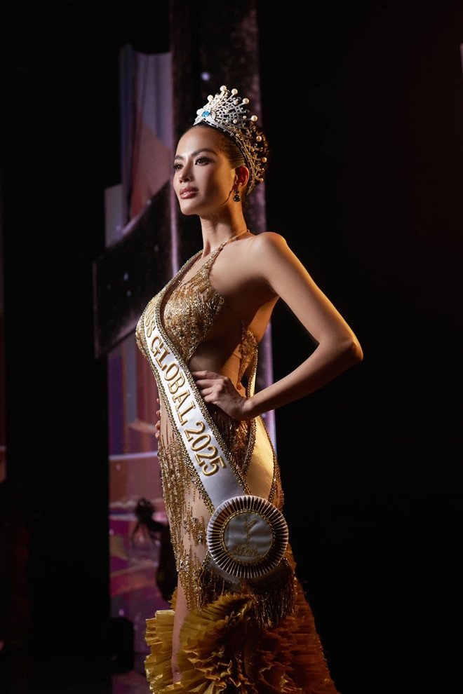 Như Vân là đương kim Miss Global 2025.