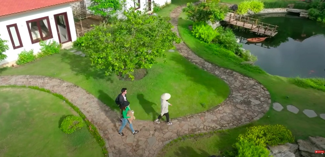 Diễn viên lấy chồng nổi tiếng nhất nhì Việt Nam: Ở nhà vườn 70 tỷ, chồng cho đứng tên hàng loạt biệt thự- Ảnh 6. Diễn viên lấy chồng nổi tiếng nhất nhì Việt Nam: Ở nhà vườn 70 tỷ, chồng cho đứng tên hàng loạt biệt thự- Ảnh 6.