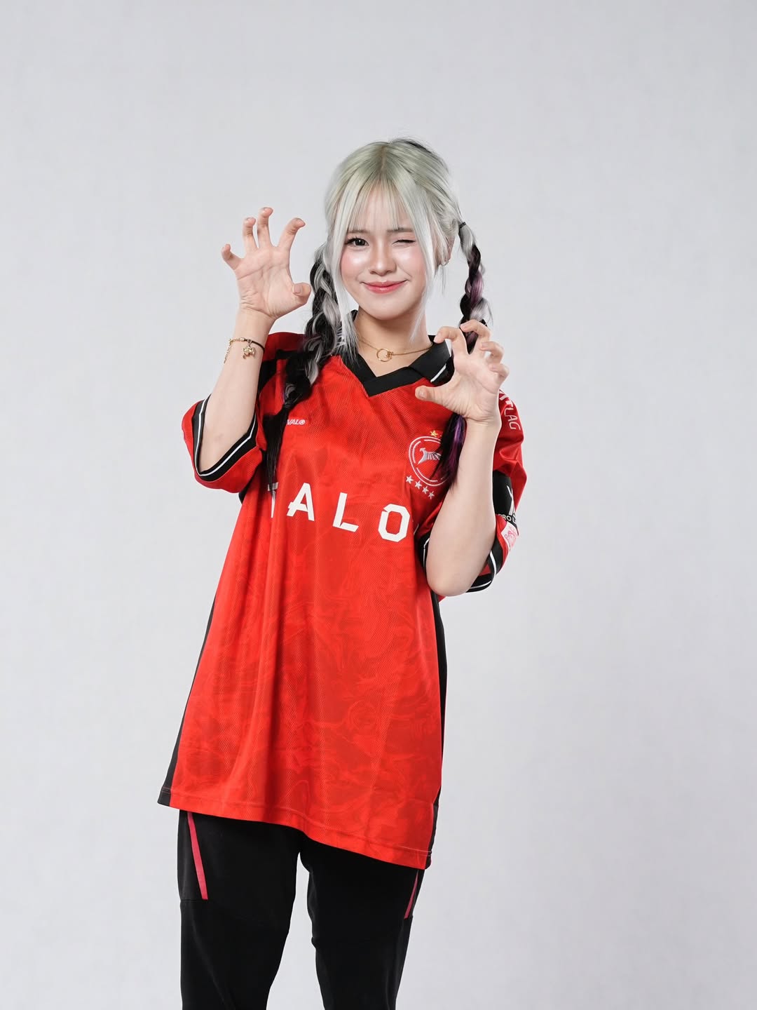 Nhan sắc của hot girl rơi lệ vì gian lận của đồng đội Liên Quân Mobile nữ Thái Lan- Ảnh 6.