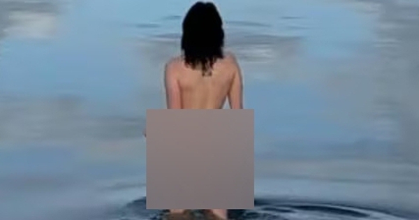 Sốc: Rầm rộ clip khỏa thân của nữ diễn viên phim giờ vàng nu1 17658592239581534753593 28 0 252 428 crop 17658592387972114853862jpg