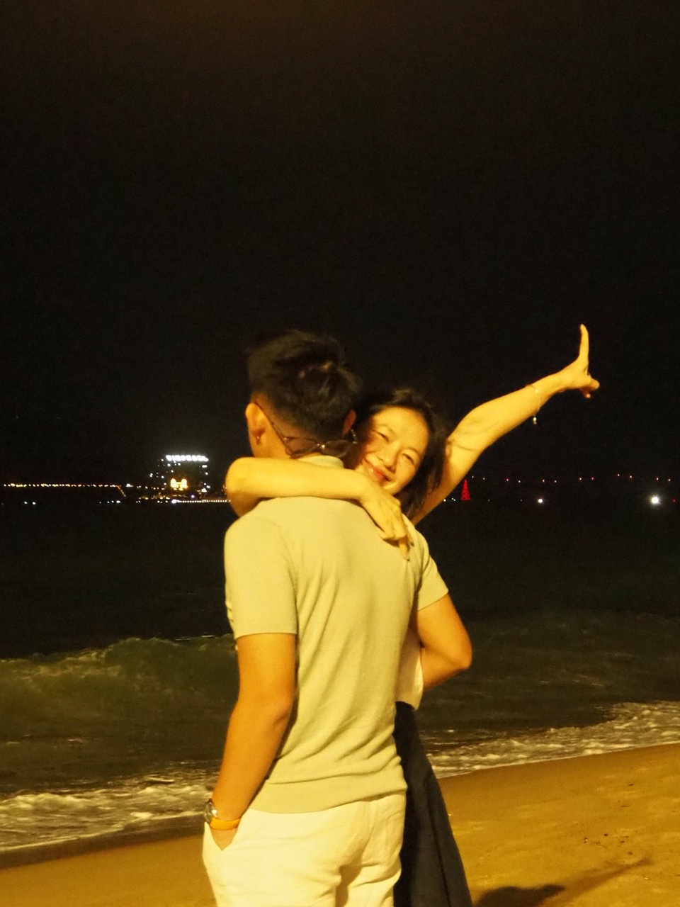 Doanh nhân từng bị hôn thê cũ đòi nợ hàng chục tỷ đang hẹn hò với diễn viên hơn 10 tuổi?- Ảnh 3.