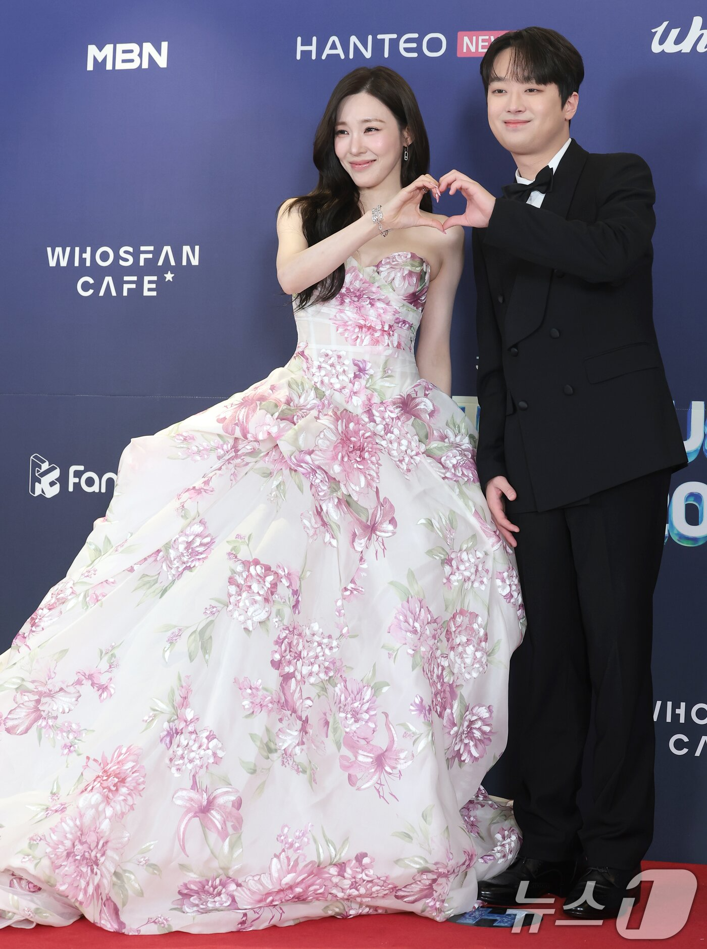 Thảm đỏ Hanteo Music Awards 2026: Tiffany (SNSD) rạng rỡ xinh hút hồn, át hết dàn mỹ nhân đàn em- Ảnh 1.